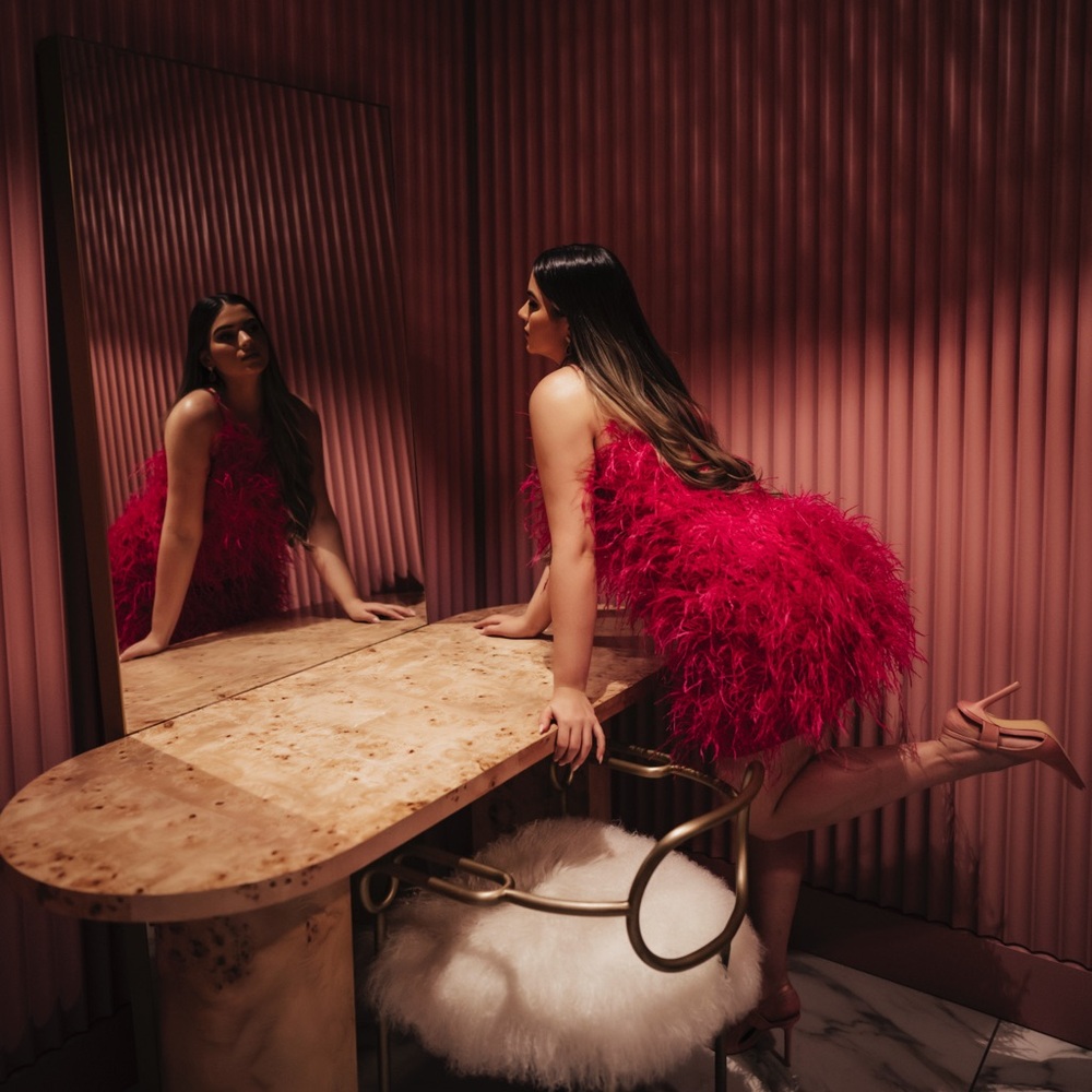 Meet your Posher, Shirley